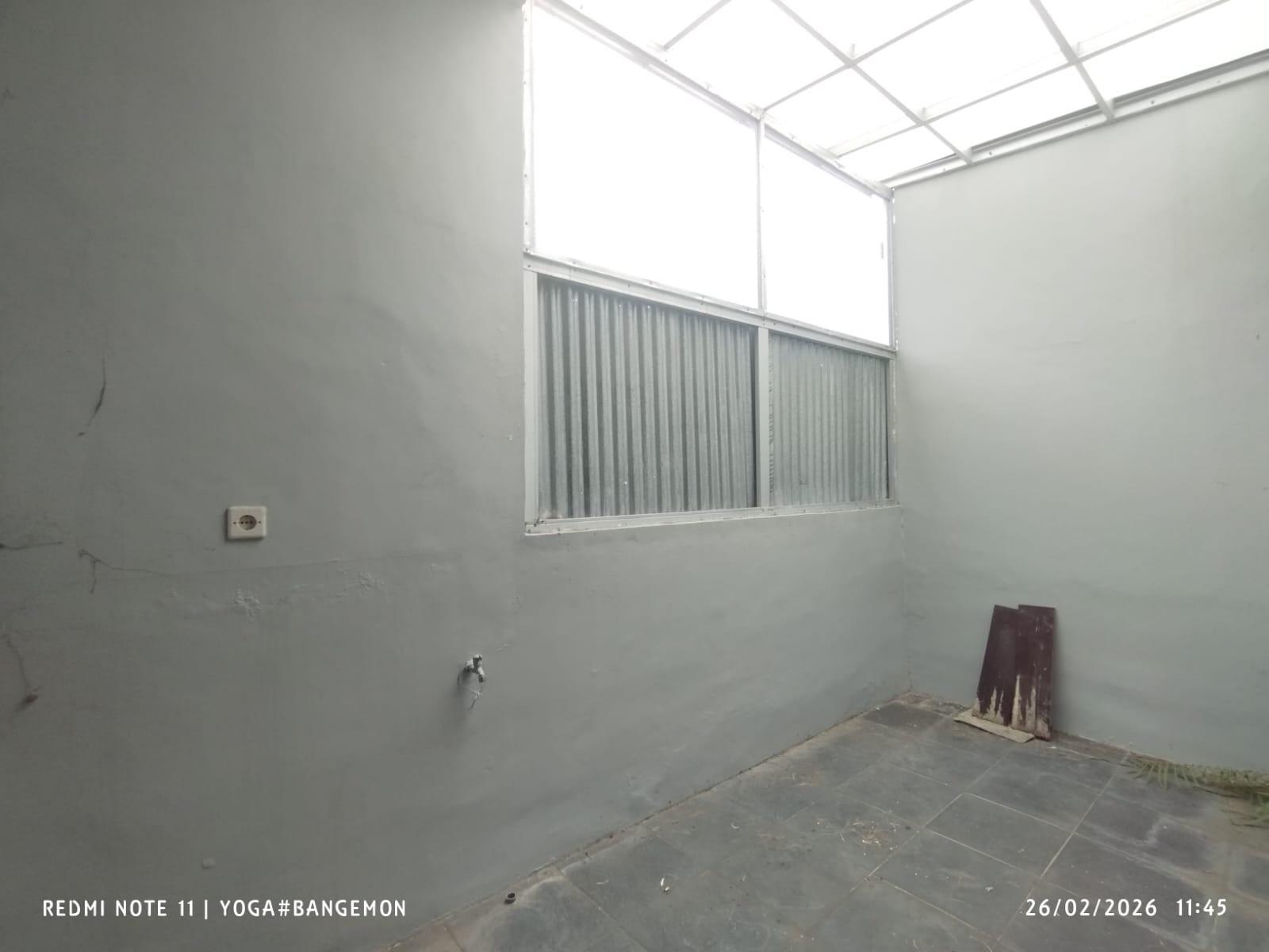 DIJUAL RUMAH BERGAYA CLASSIC 2 LANTAI, BOBOSAN PURWOKERTO - Bobosan view 9