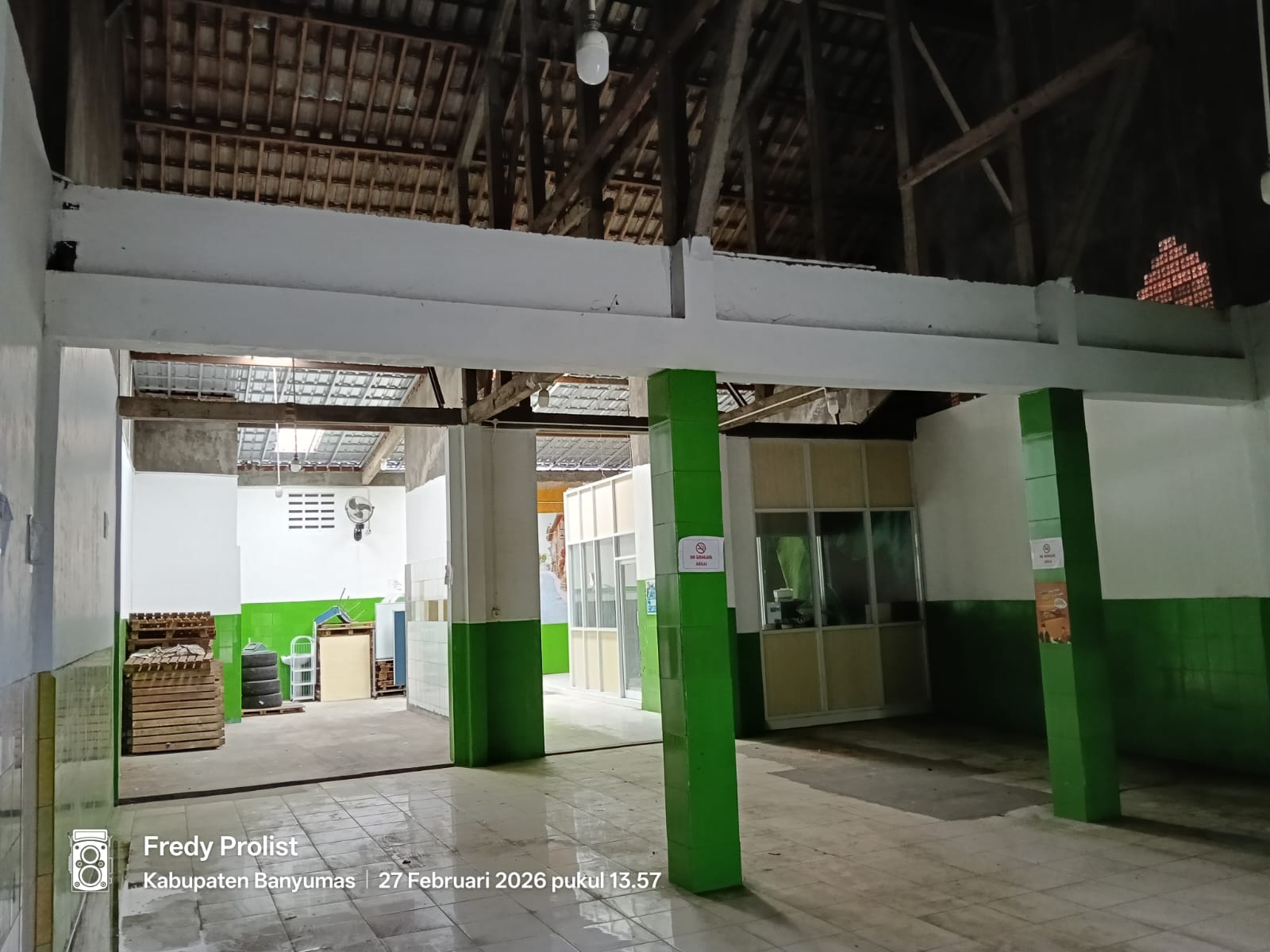  Dijual Toko Lebar Ngantong Lokasi Jalan Nasional 1 Menit Ke Taman Kota - Gerilya view 3