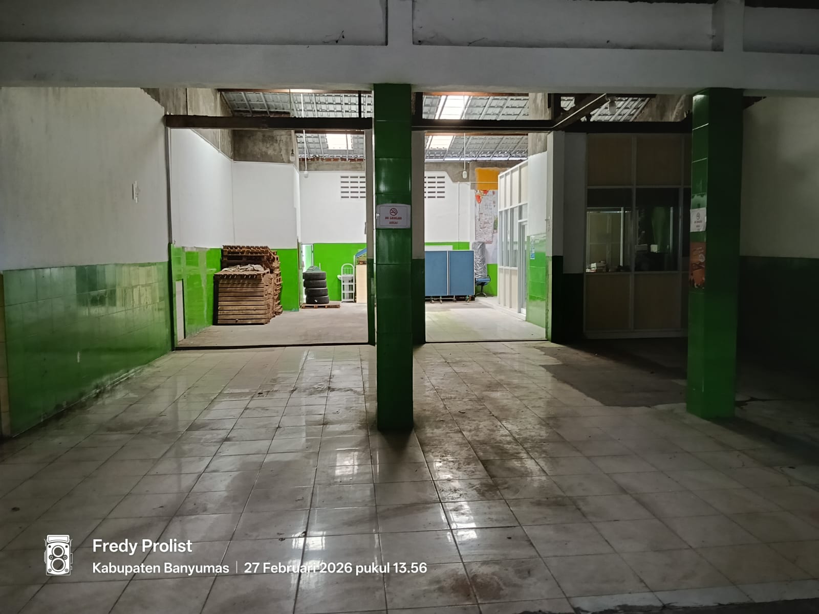 Dijual Toko Lebar Ngantong Lokasi Jalan Nasional 1 Menit Ke Taman Kota - Gerilya view 4