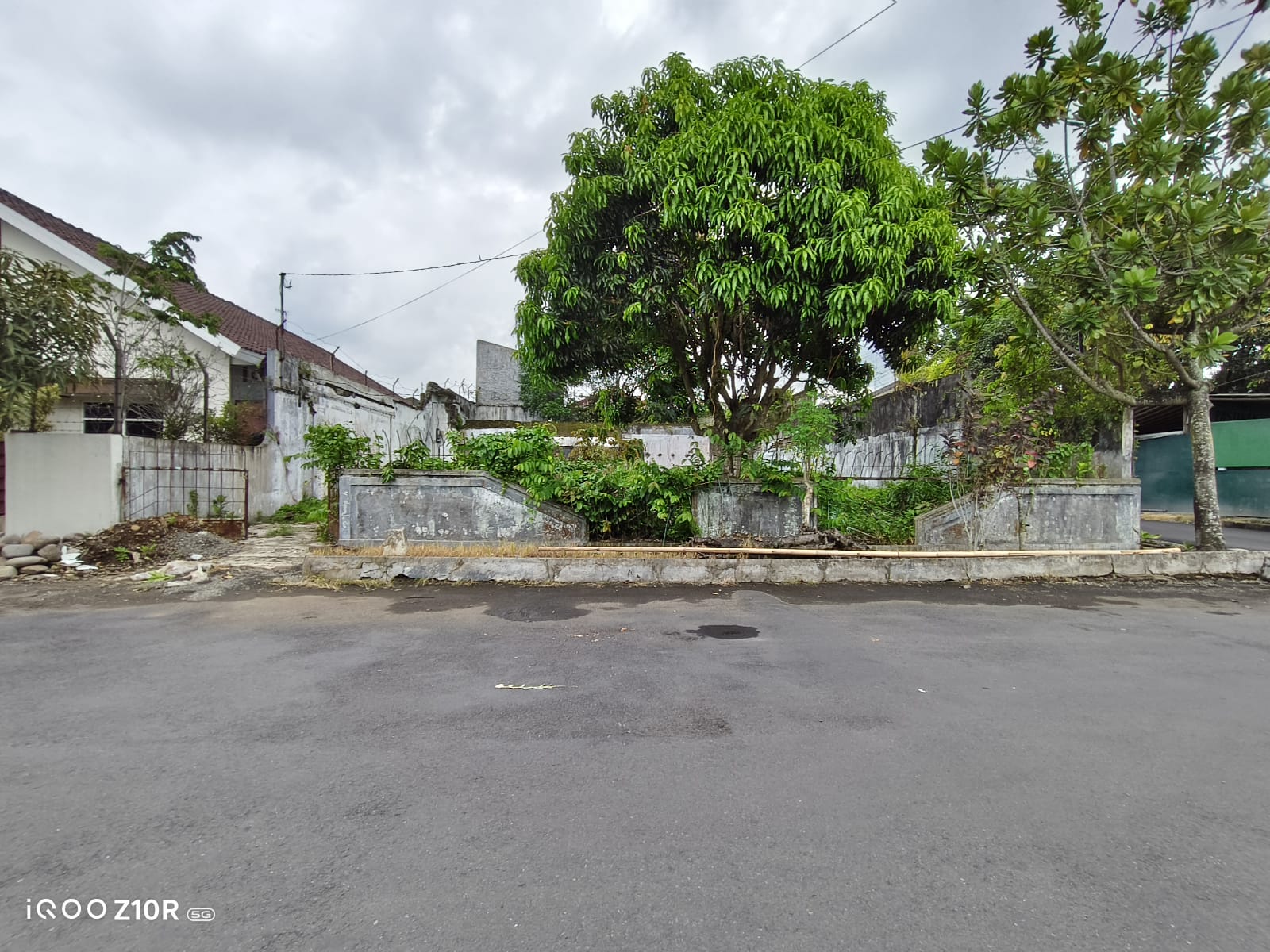  Tanah Kavling Hook Kawasan Elite Lokasi Tengah Kota  view 1
