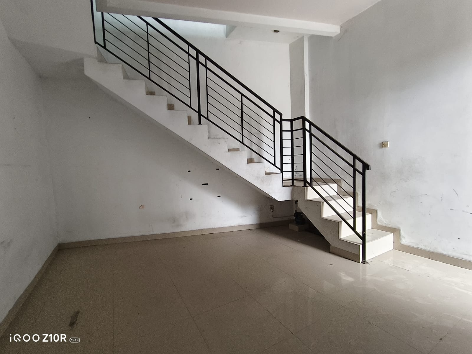 Disewakan Ruko Murah 2 Menit Ke Alun² Purwokerto - Cikebrok view 2