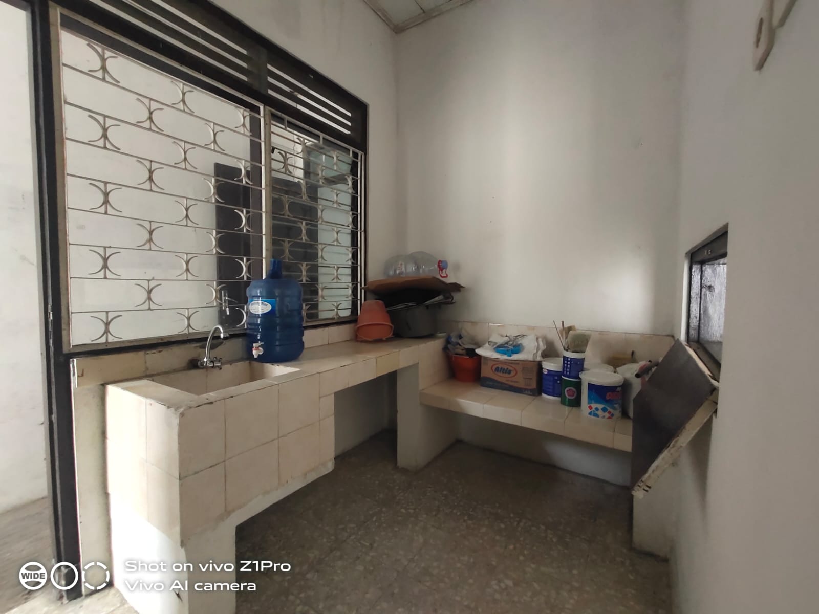  Rumah Terawat Halaman Luas Lokasi Strategis Jarak 600 Meter Ke Stasiun - Pasar Manis view 4