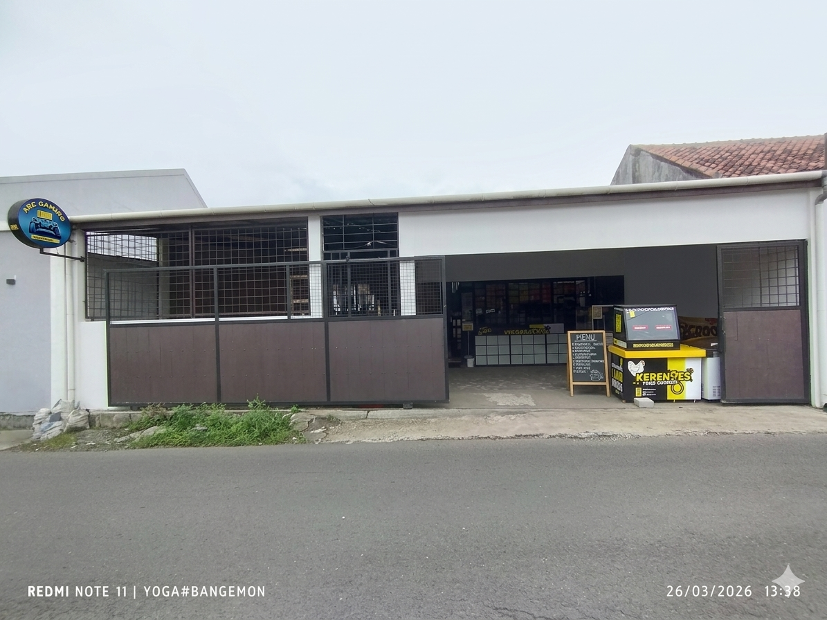 Rumah Design Industrial 4 Kamar, Dekat Kampus Unsoed dan UMP Purwokerto - Arcawinangun view 1