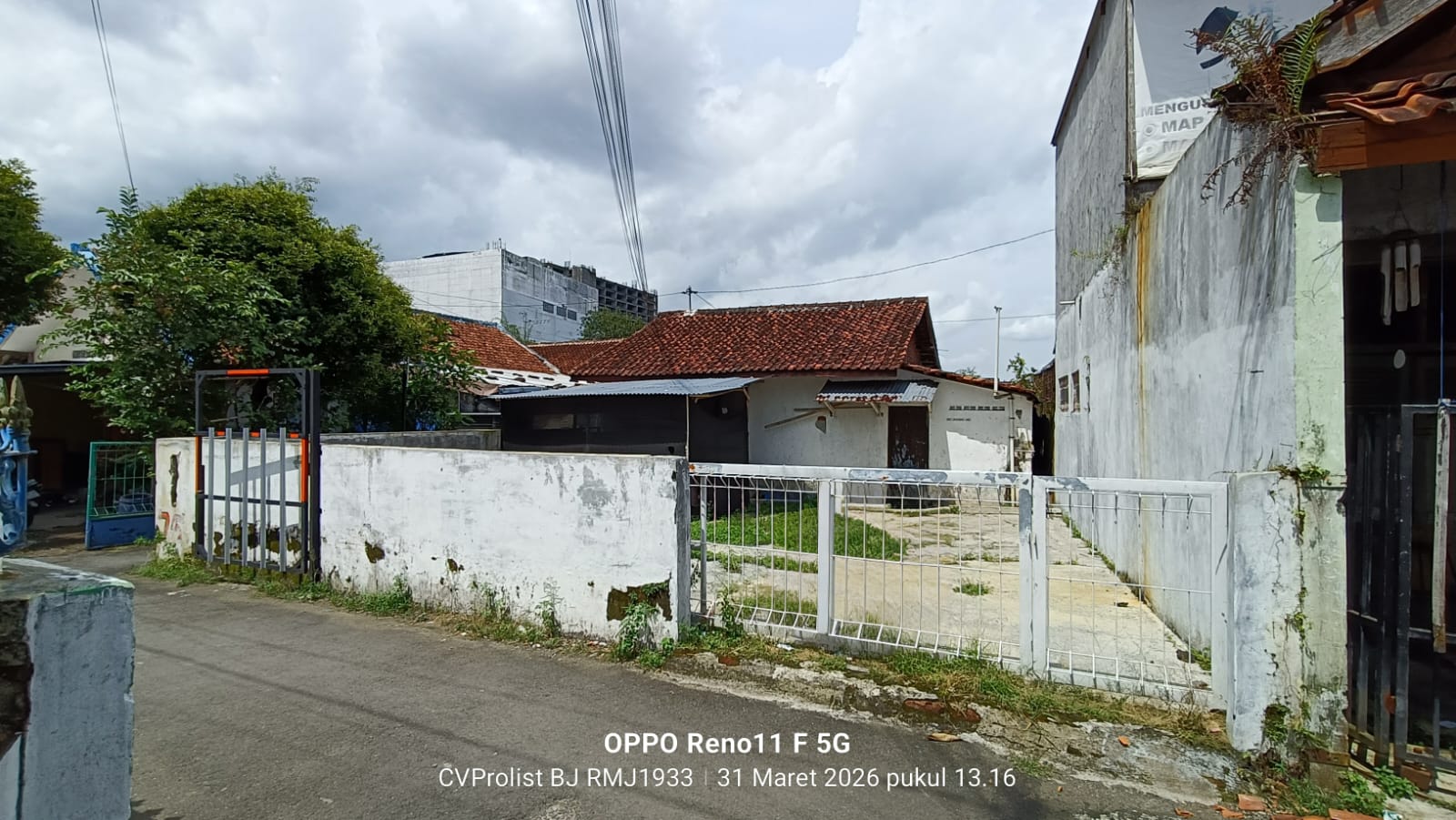 Di Jual Tanah Bonus Rumah Tua Di Pusat Kota Purwokerto - Sawangan view 1