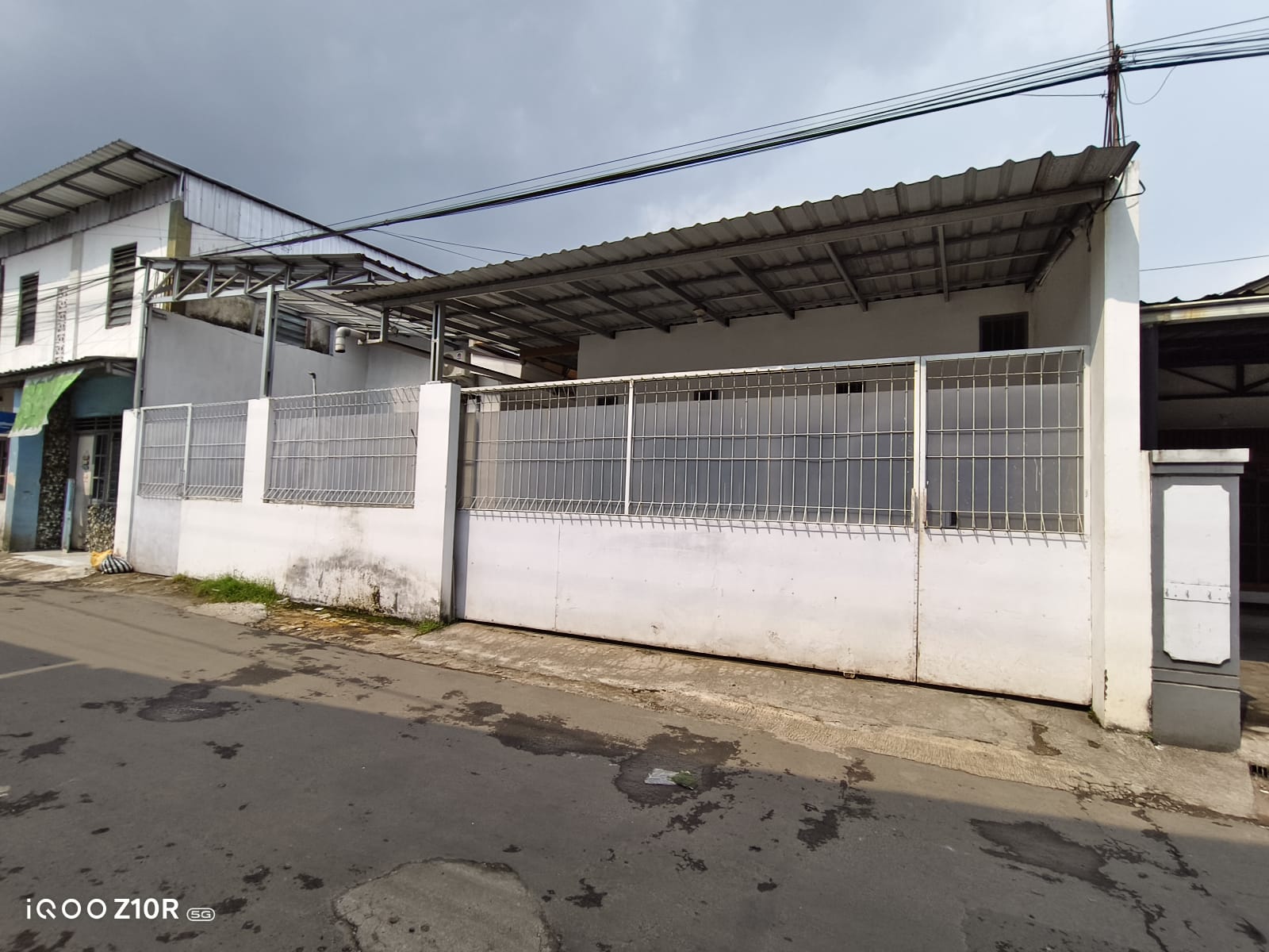 Kos 8 Kamar Full Furniture Lokasi Tengah Kota - Kombas view 2
