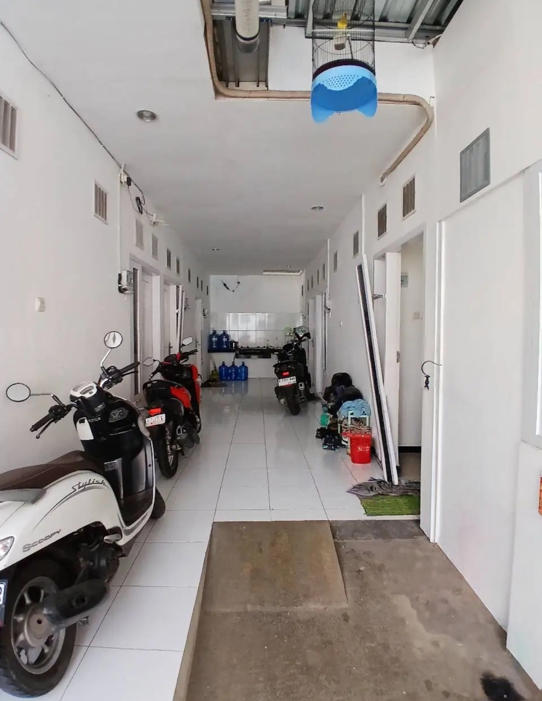 Kos 8 Kamar Full Furniture Lokasi Tengah Kota - Kombas view 5