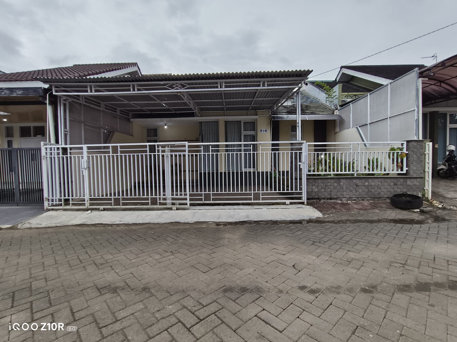 Rumah Bagus Tanah Luas Ada Halaman Area Purwokerto Timur - SUP view 1
