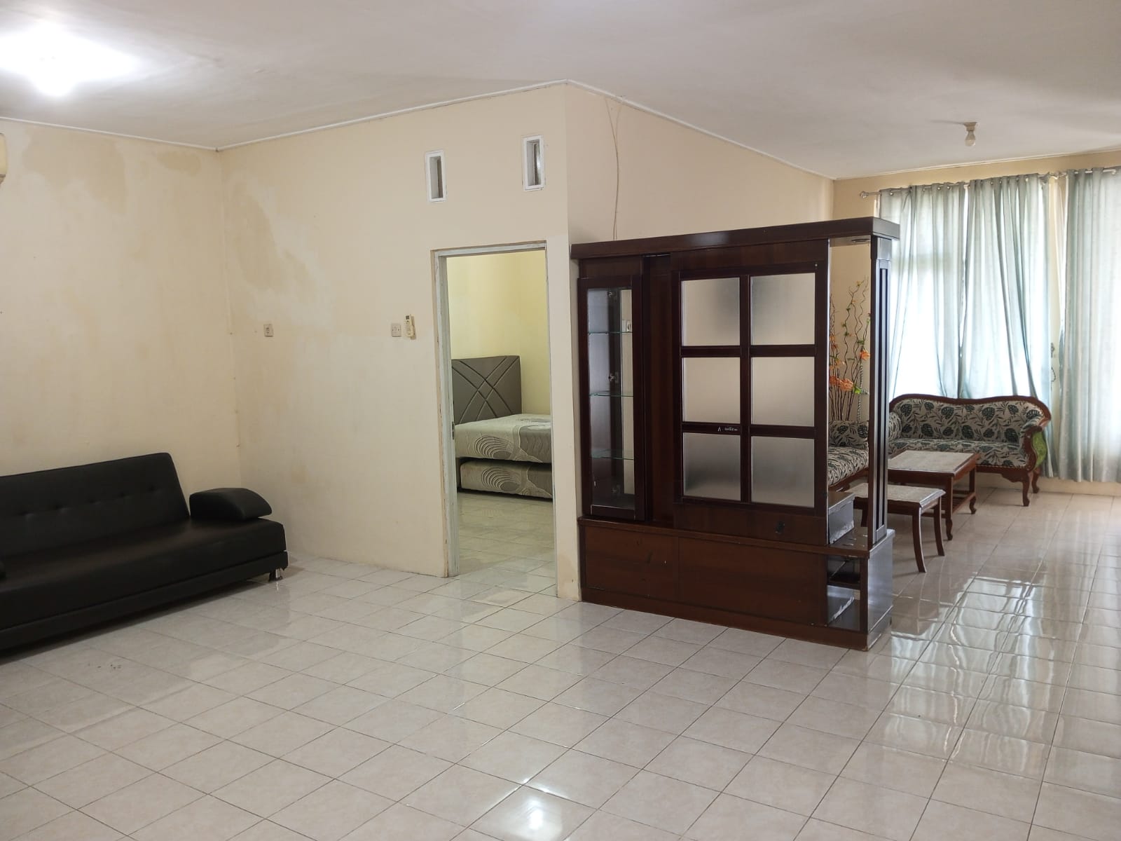 Rumah Bagus Tanah Luas Ada Halaman Area Purwokerto Timur - SUP view 4