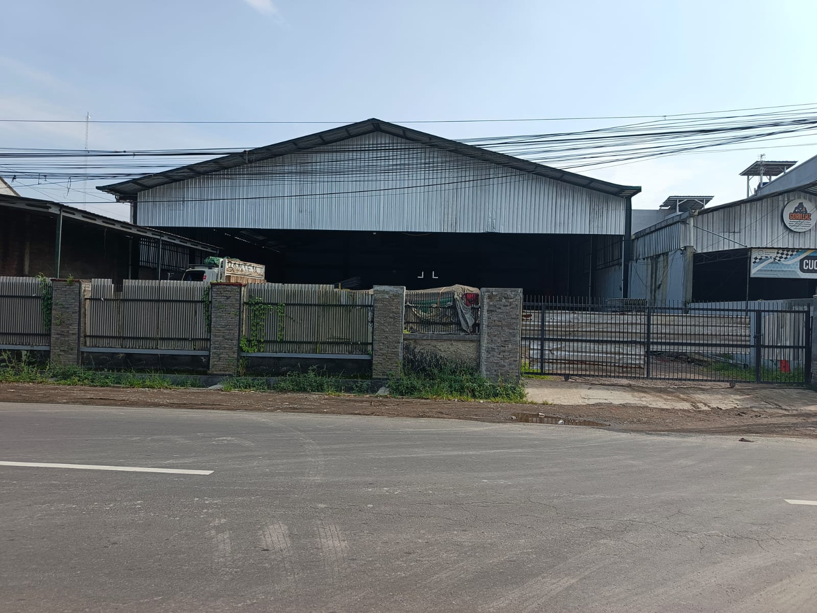  DISEWAKAN Gudang Luas & Strategis di Purwokerto Selatan – Akses Kendaraan Berat view 1