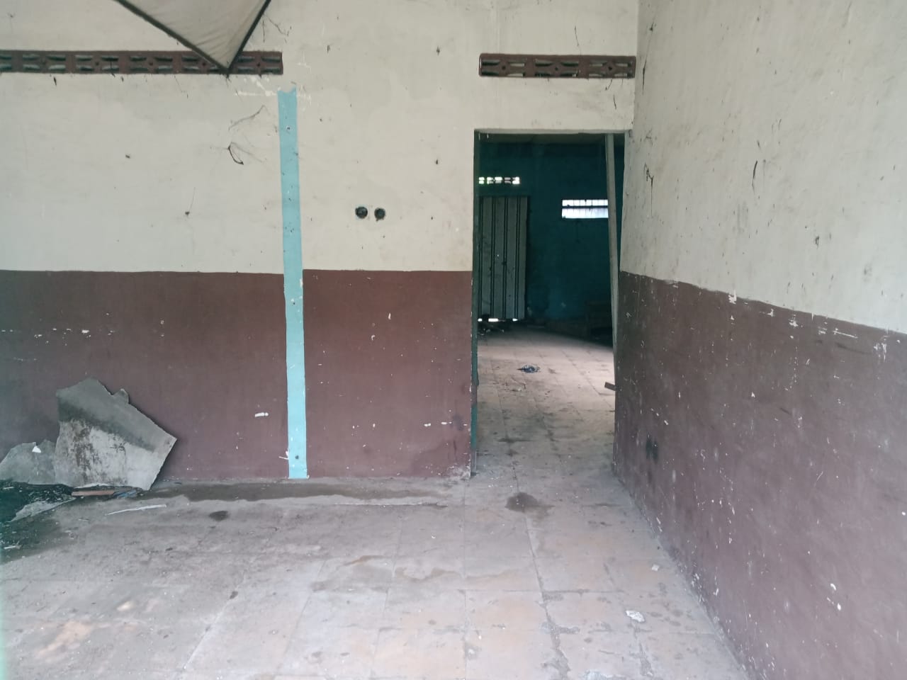 Dijual Tanah Bonus Rumah Dipinggir Jalan - 1 Menit ke Depo Pelita Sokaraja view 2