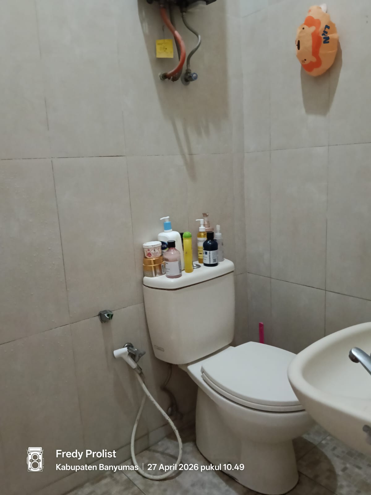 Dijual Rumah Cantik Terawat Didalam Perum 1 Menit Ke GOR Satria Purwokerto view 7