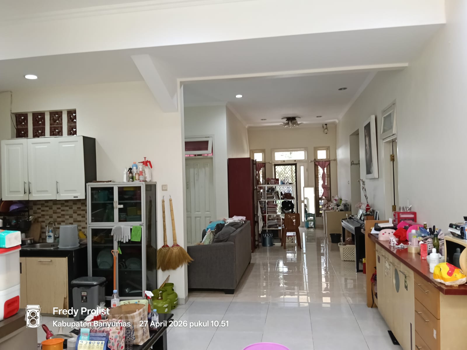 Dijual Rumah Cantik Terawat Didalam Perum 1 Menit Ke GOR Satria Purwokerto view 12
