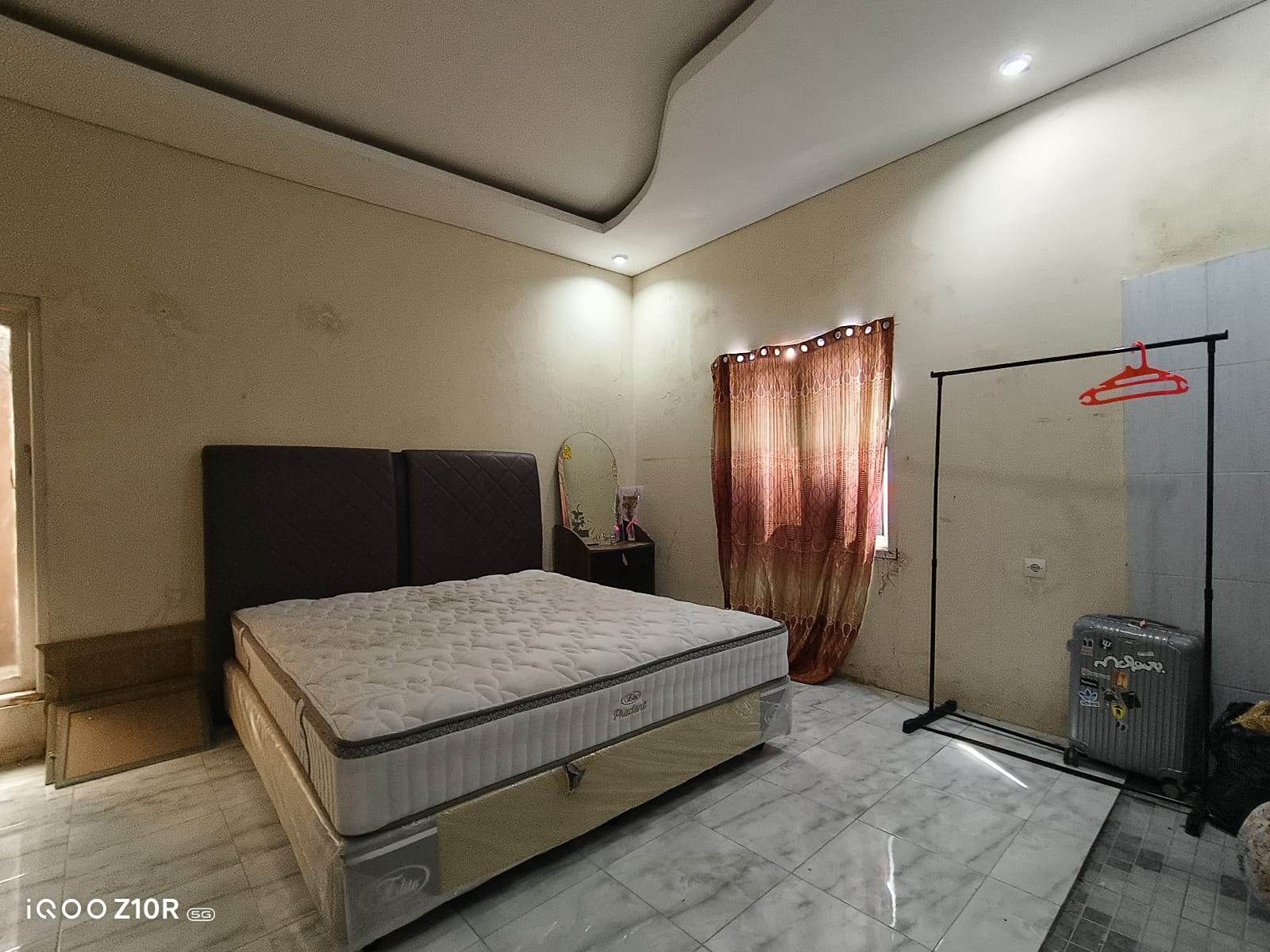 Rumah 1,5 Lantai Lingkungan Nyaman Halaman Luas Hanya 1 Kilometer dari Alun² Purwokerto - Kedungwuluh view 5