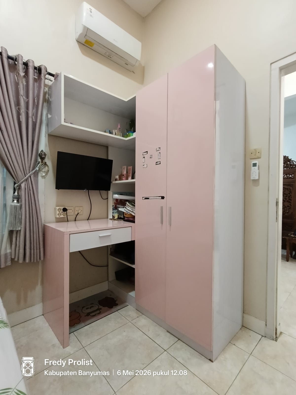 Dijual Rumah Full Furnished Terawat Rapi Dan Bersih Tinggal Bawa Koper - Purwokerto Selatan view 3