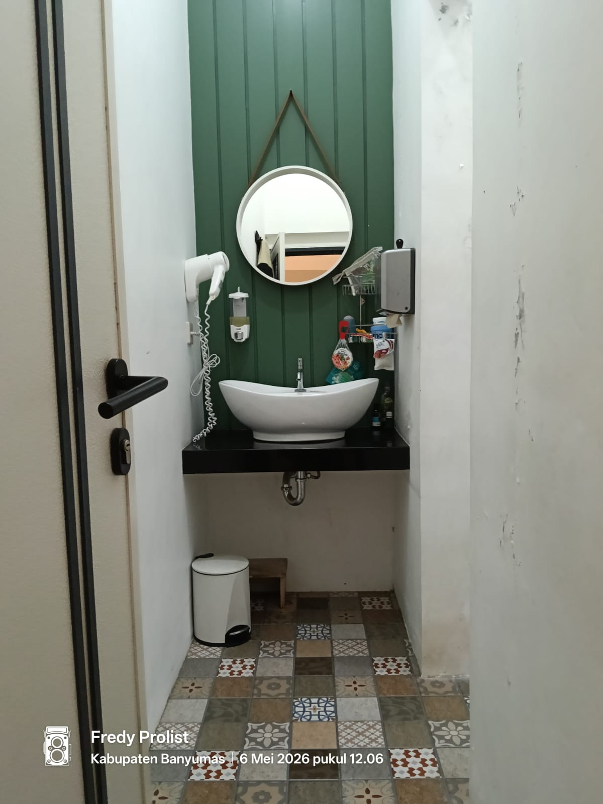 Dijual Rumah Full Furnished Terawat Rapi Dan Bersih Tinggal Bawa Koper - Purwokerto Selatan  view 7