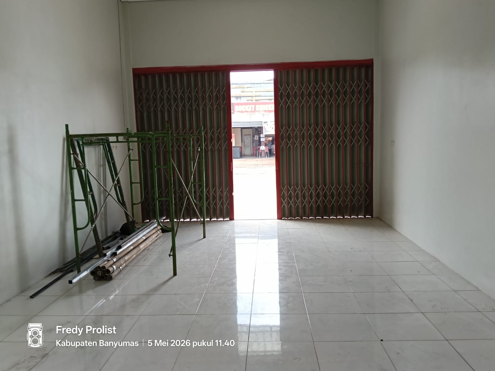  Dijual 2 Unit Toko Pinggir Jalan Ramai - 3 Menit ke Pasar Karanglewas view 6