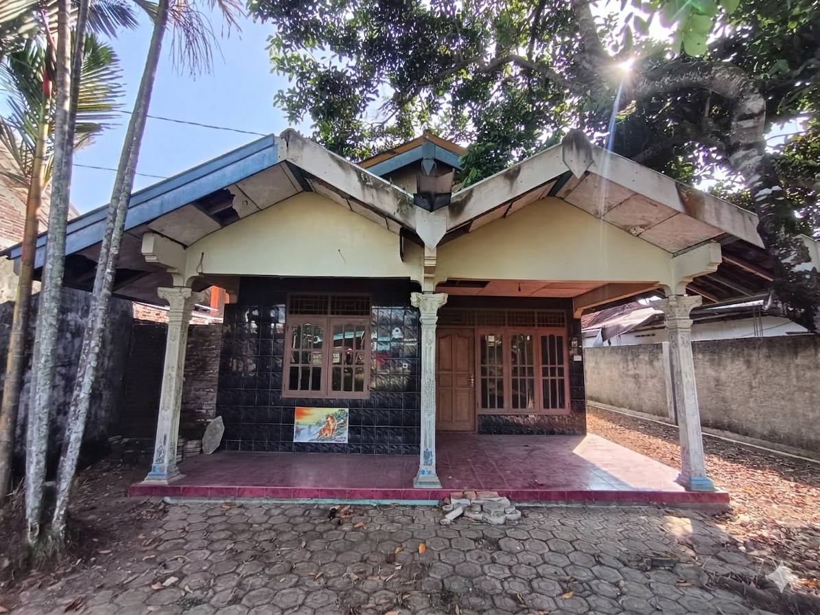 Dijual Cepat Murah Tanah 648 m2 Bonus Rumah Depan Polsek Sumpiuh view 2