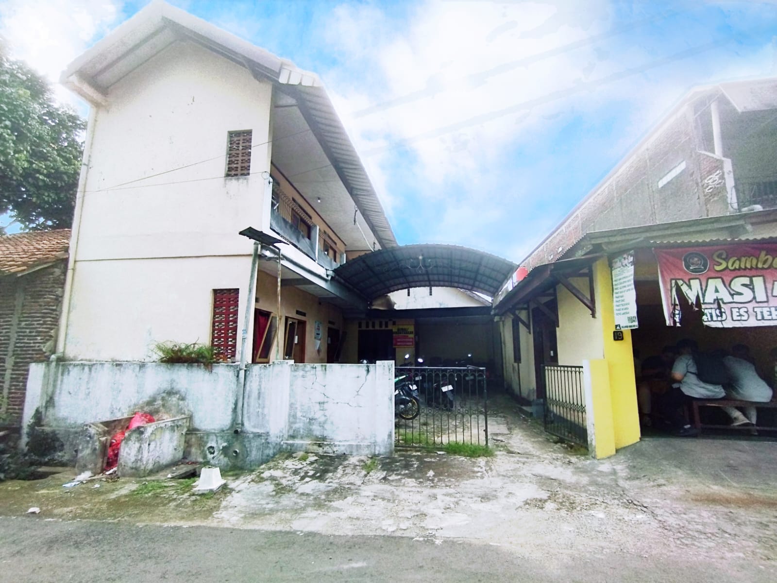 JUAL RUMAH + KOS 8 PINTU SELANGKAH KAMPUS VIII POLTEKES SEMARANG, MERSI PURWOKERTO view 1