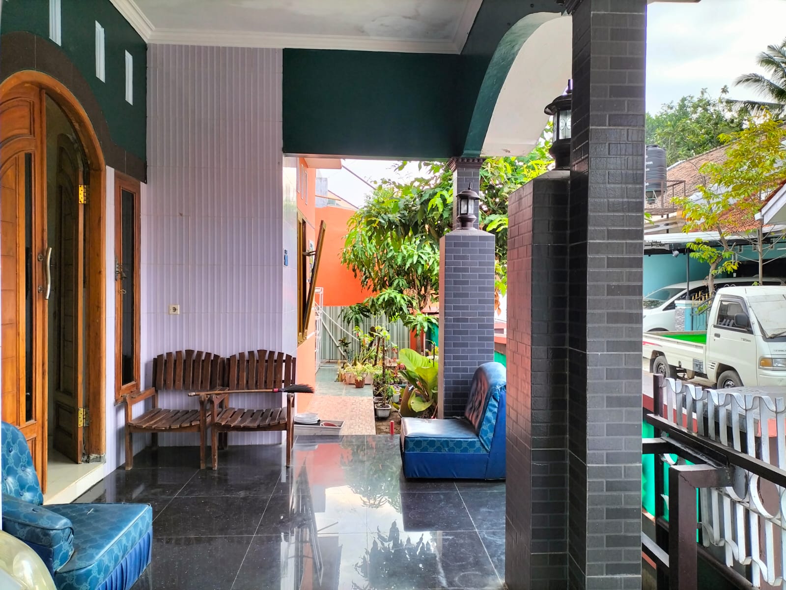 Rumah Furnished Nyaman & Harmonis untuk Keluarga dalam Perum Gumilir Cilacap view 2
