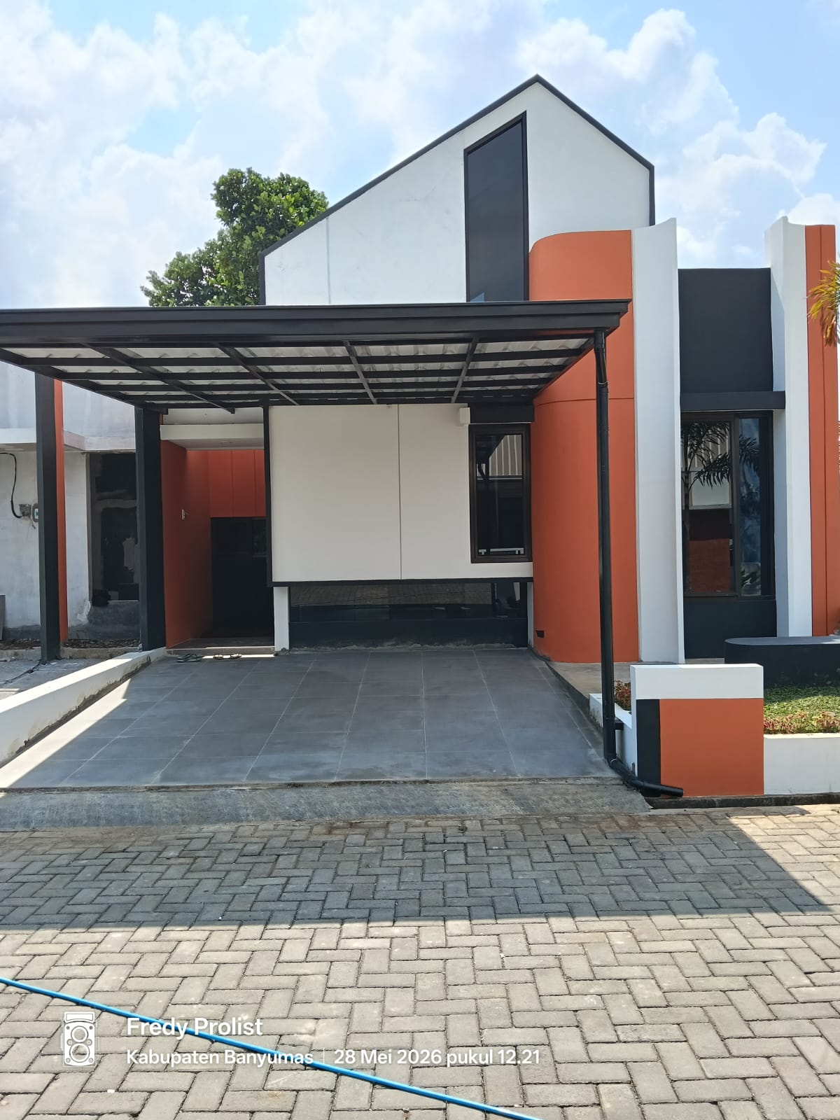 Baru Gres Bergaya Scandinavian Minimalis Terang Dan Modern - Cassavida view 1