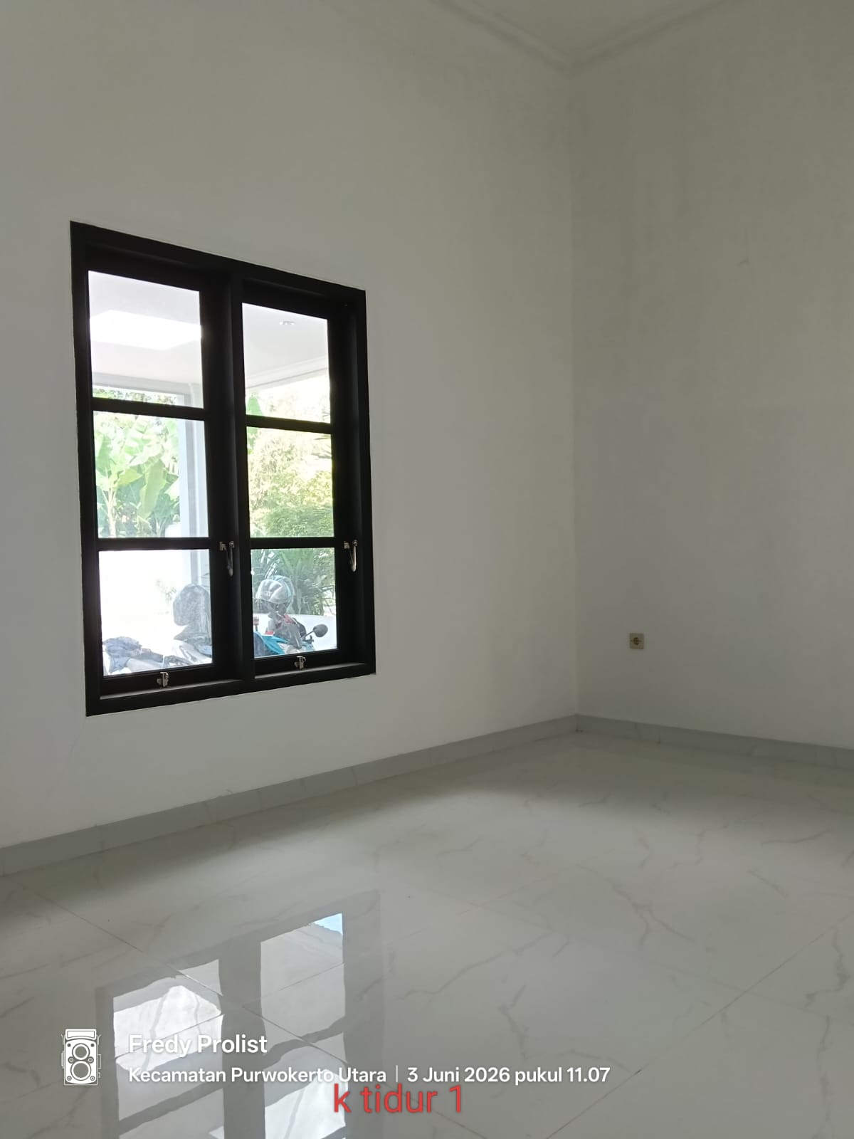 Dijual Rumah Desain Classic Memberikan Kesan Mewah Dan Elegan Di Purwokerto - Panji view 10