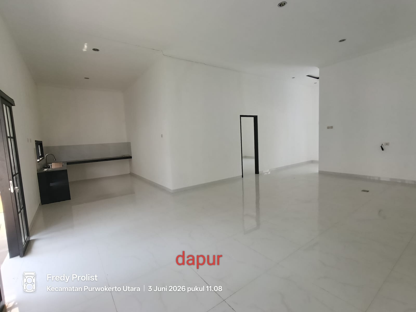  Dijual Rumah Desain Classic Memberikan Kesan Mewah Dan Elegan Di Purwokerto - Panji view 11