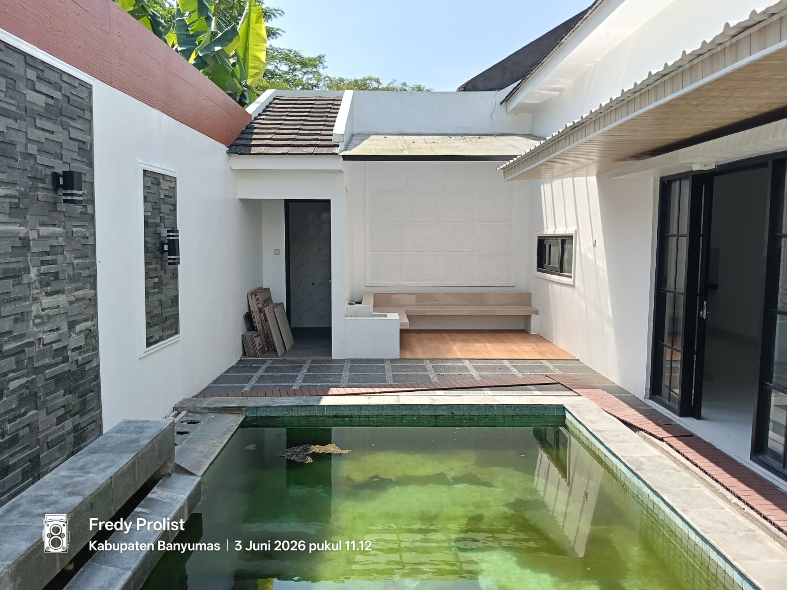 Dijual Rumah Desain Classic Memberikan Kesan Mewah Dan Elegan Di Purwokerto - Panji view 21