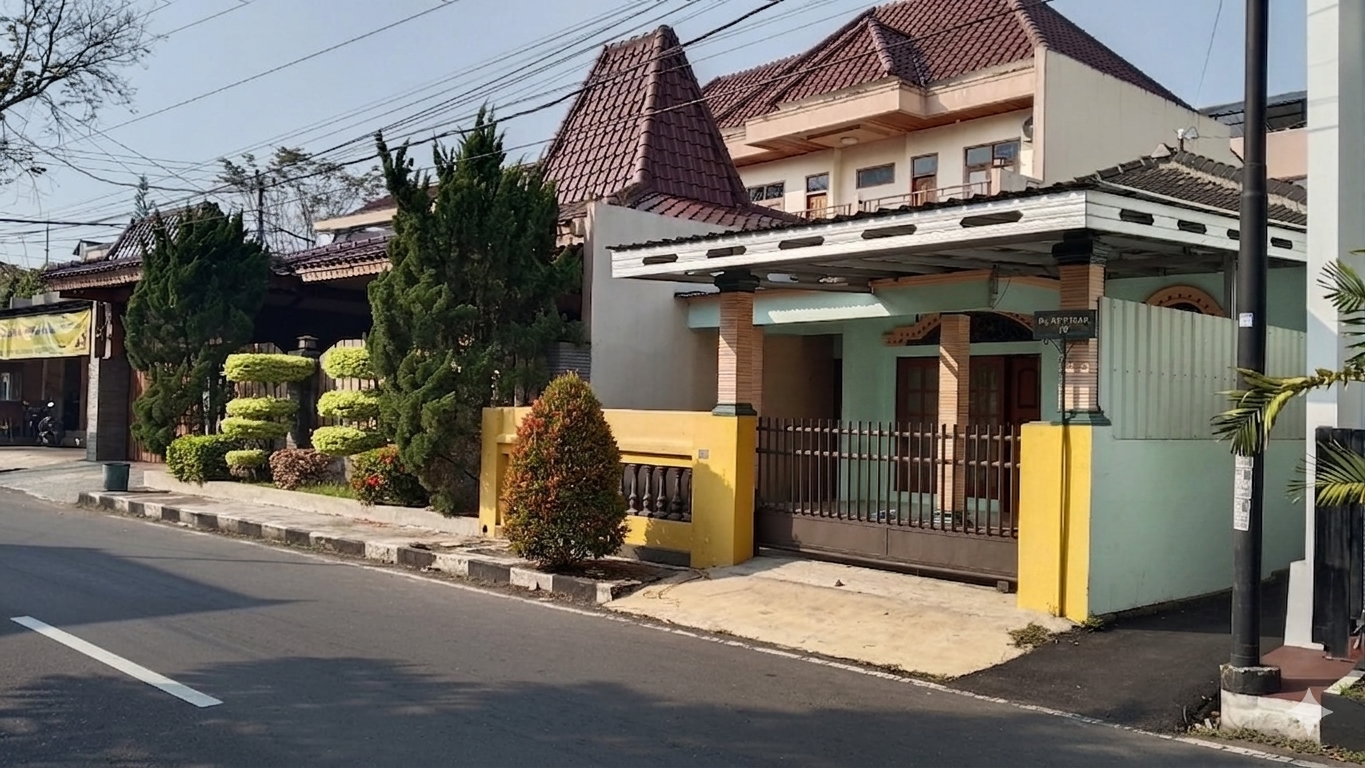 DIJUAL RUMAH TINGGAL BANGUNAN ASRI DEKAT ALUN-ALUN PURBALINGGA view 2