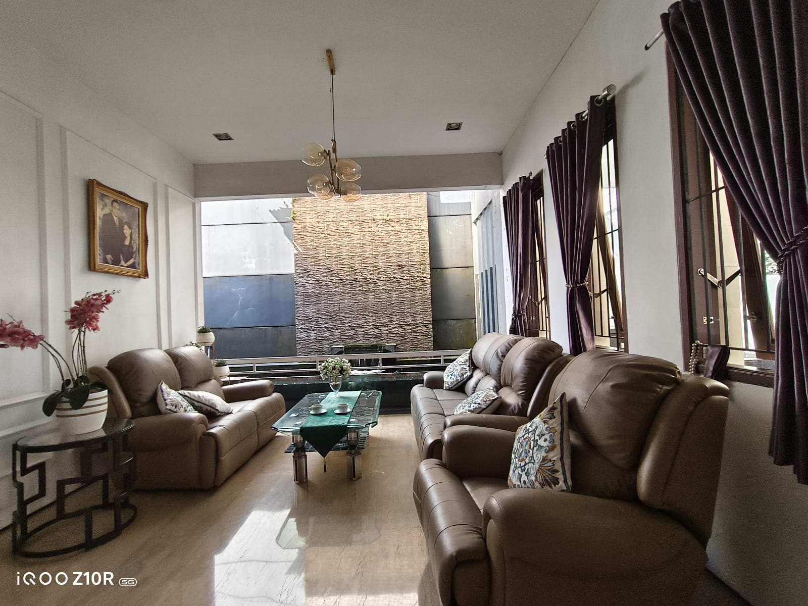 Dijual Cepat Rumah Modern Minimalis Halaman Luas Hanya 14 Menit Ke Alun² - Pandak view 4
