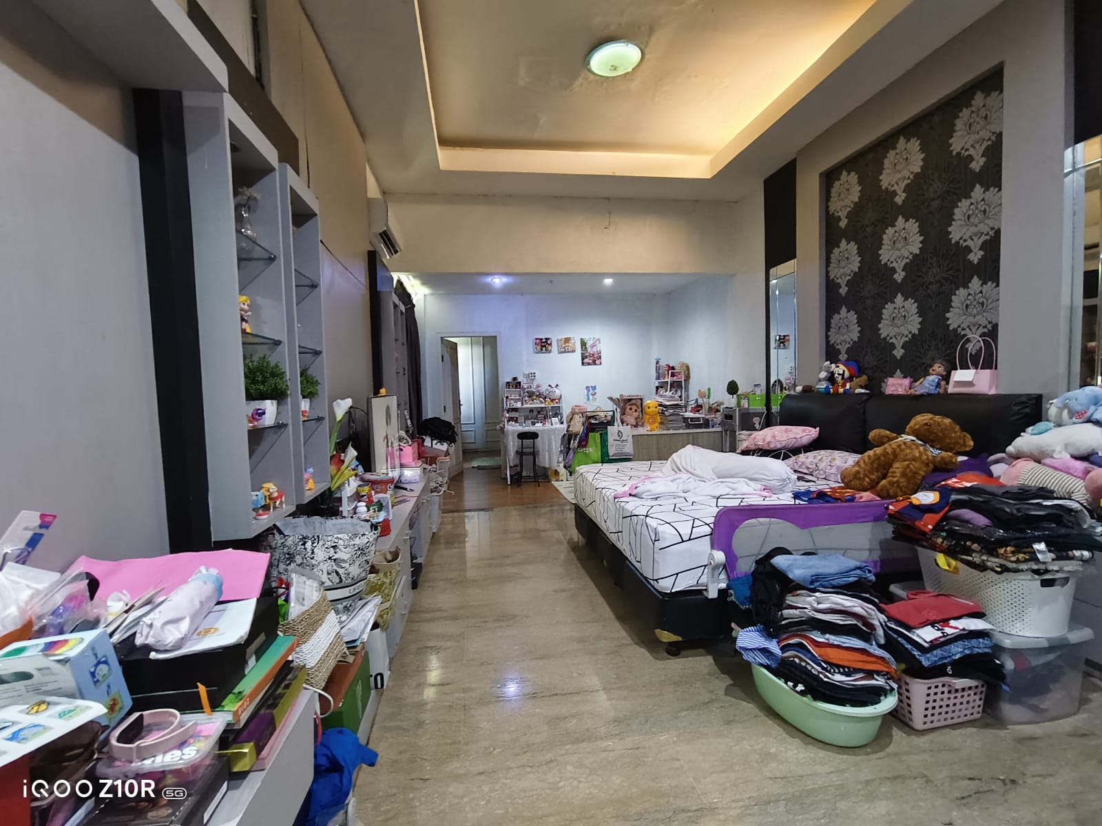 Dijual Cepat Rumah Modern Minimalis Halaman Luas Hanya 14 Menit Ke Alun² - Pandak view 12