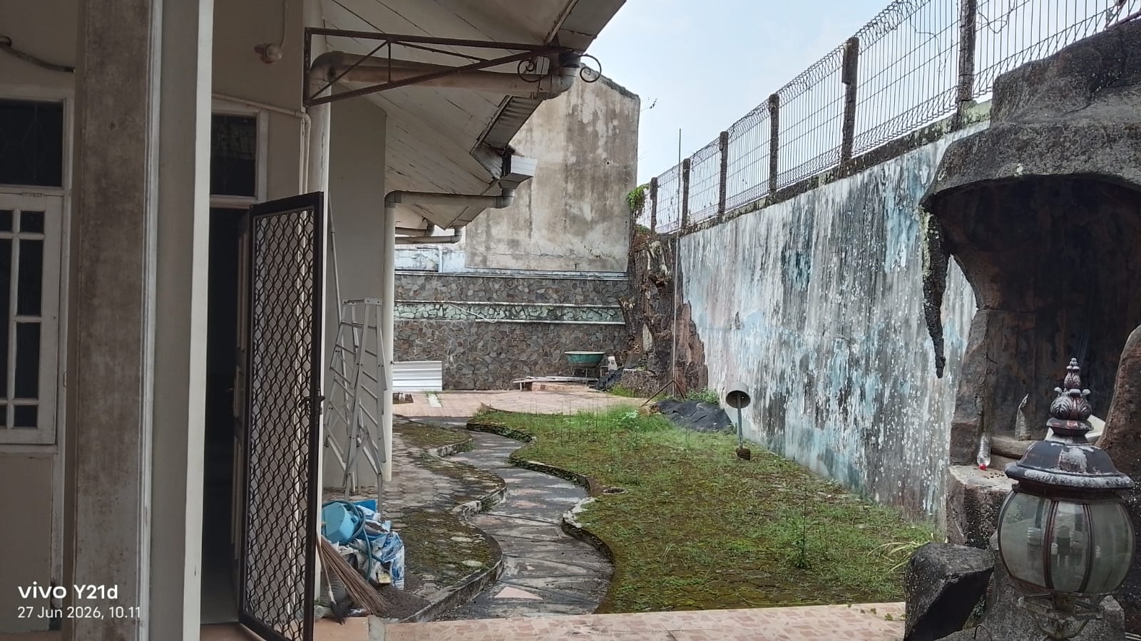 DIJUAL RUMAH MEWAH DI TENGAH KOTA PURWOKERTO - Limas view 6