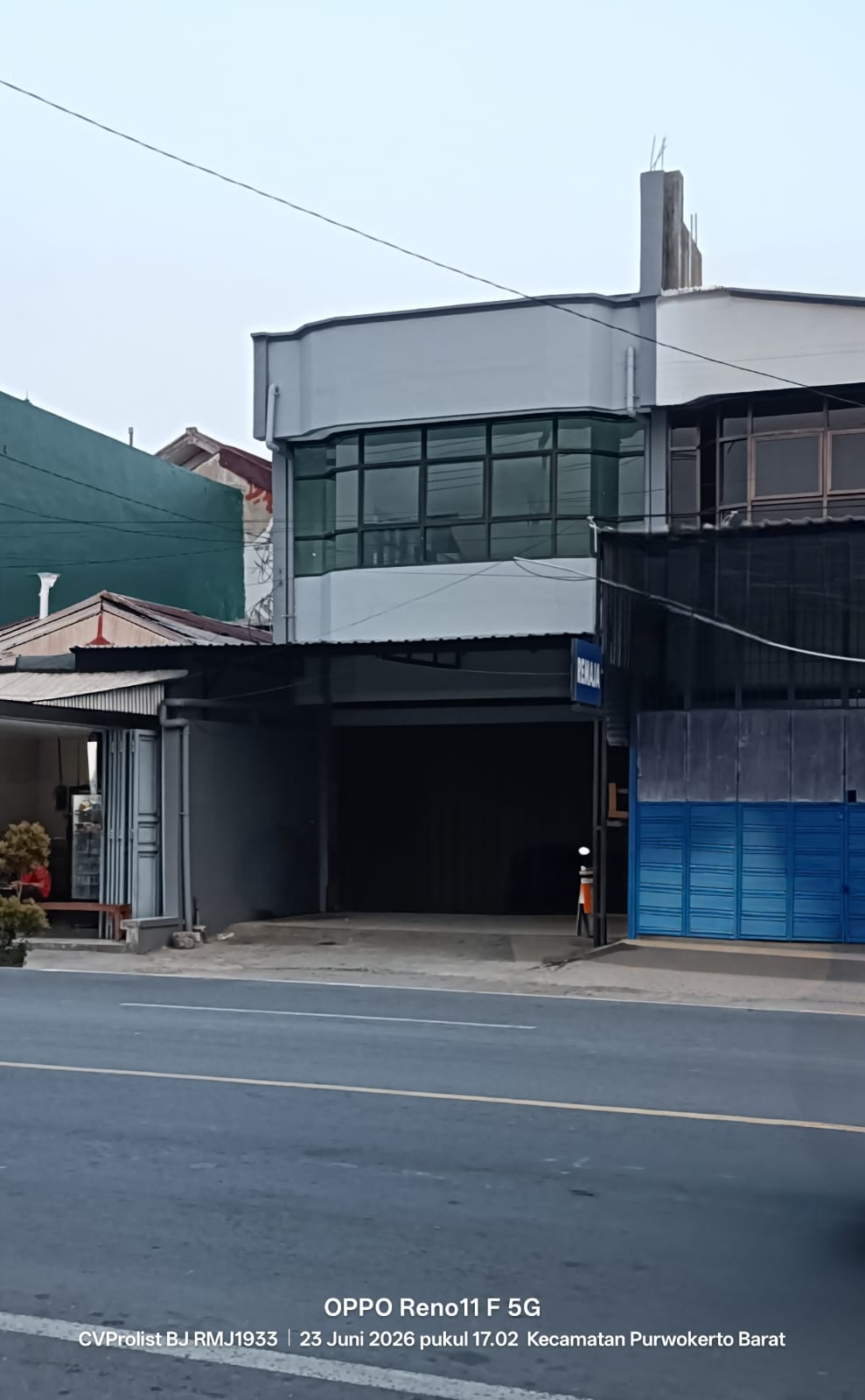 Disewakan Ruko Siap Pakai 2,5 Lantai Di Karanglewas view 2