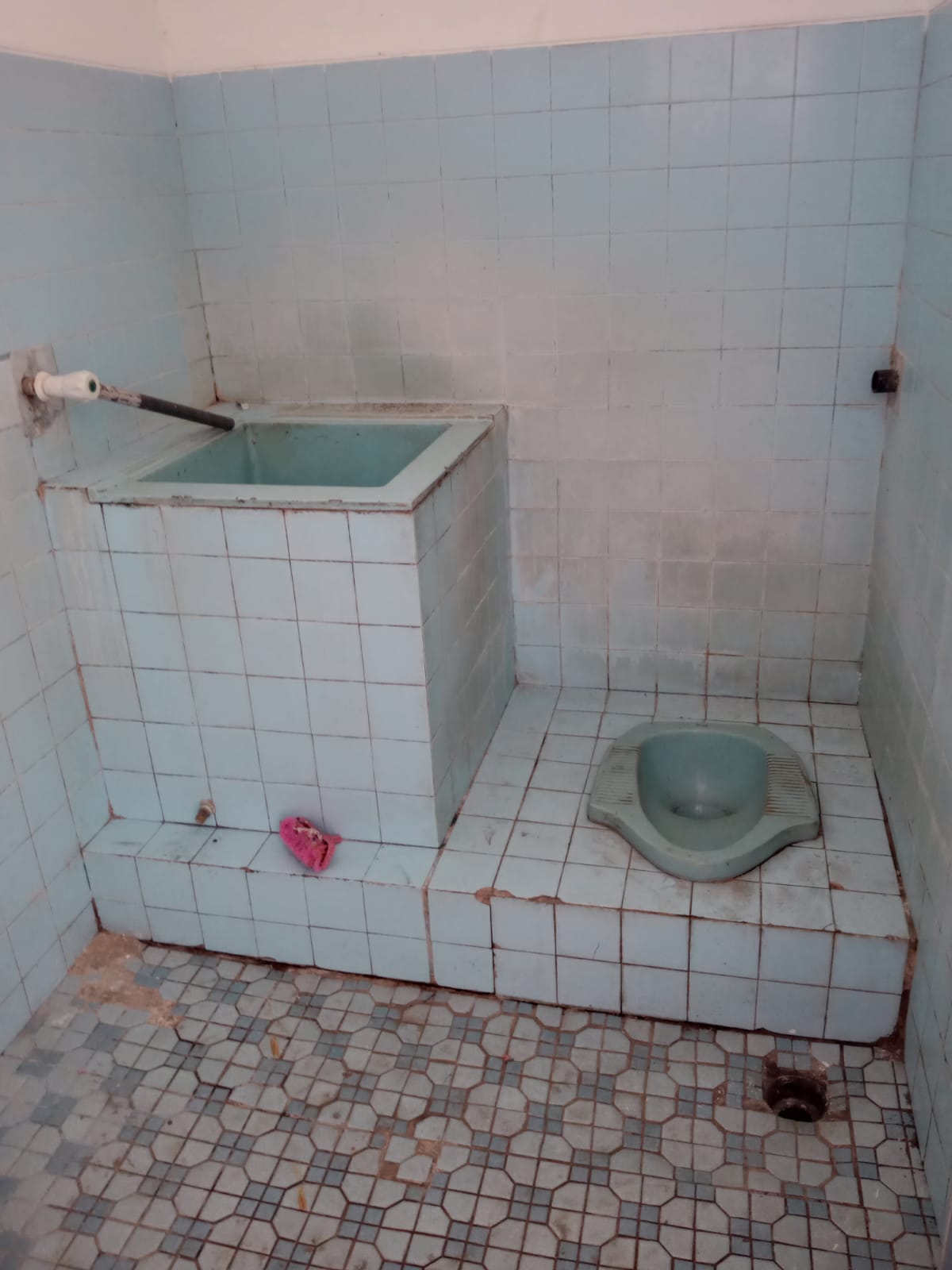 Disewakan Rumah Pinggir Jalan Dekat Kampus Unsud sumampir, JL Jatisari view 11
