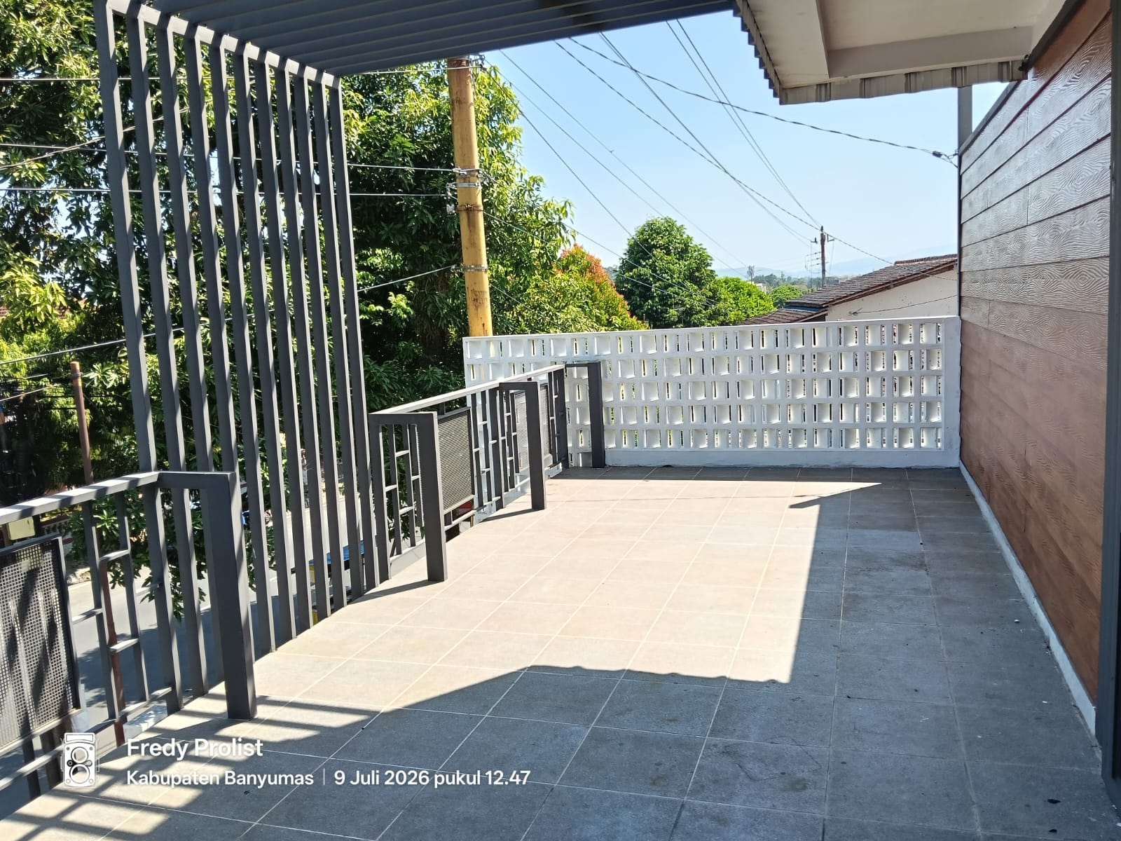 Lokasi Strategis! Ruko Disewakan Dekat Stasiun Purwokerto dengan Parkir Luas - manis view 8