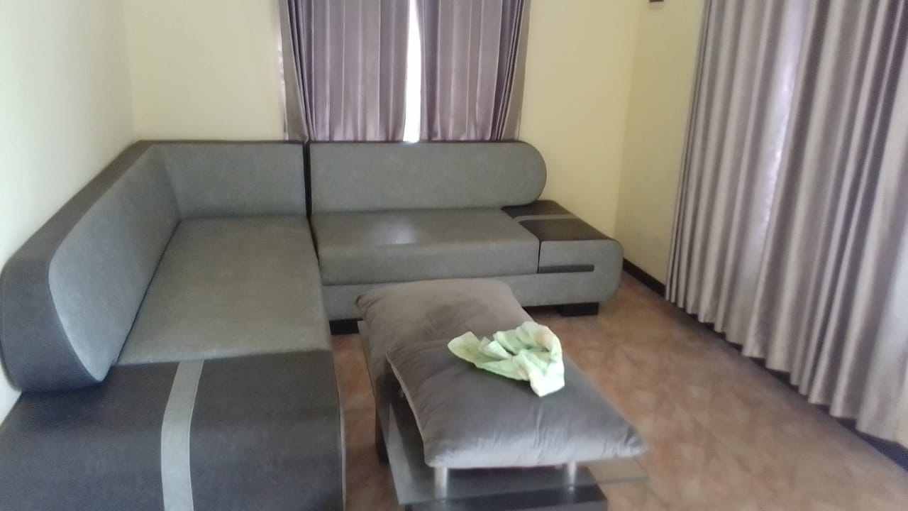 DISEWAKAN RUMAH MEWAH DI PURI INTAN PURWOKERTO UTARA view 3