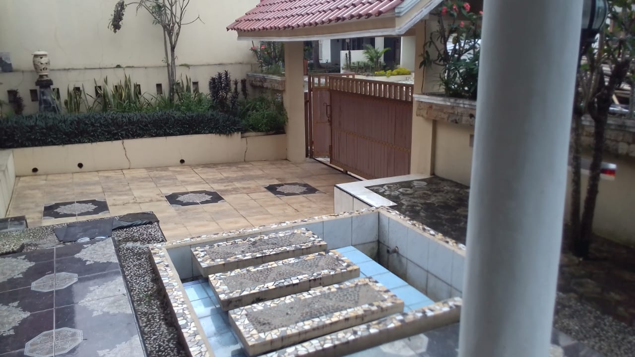 DISEWAKAN RUMAH MEWAH DI PURI INTAN PURWOKERTO UTARA view 5