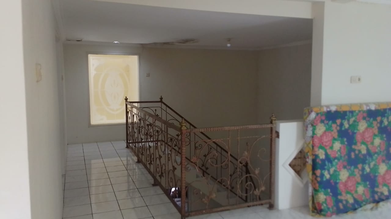  DISEWAKAN RUMAH MEWAH DI PURI INTAN PURWOKERTO UTARA view 10