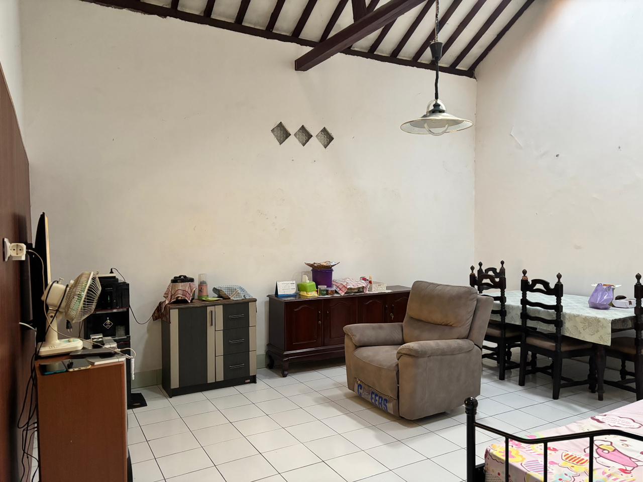 Dijual Rumah Impian Keluarga – Luas, Nyaman, Tenang di Purwokerto Barat - Pasir view 4