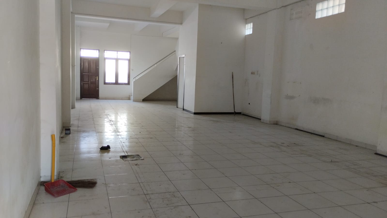  Disewakan Ruko 2 Lantai Dekat Pusat Perbelanjaan - Telkom view 2