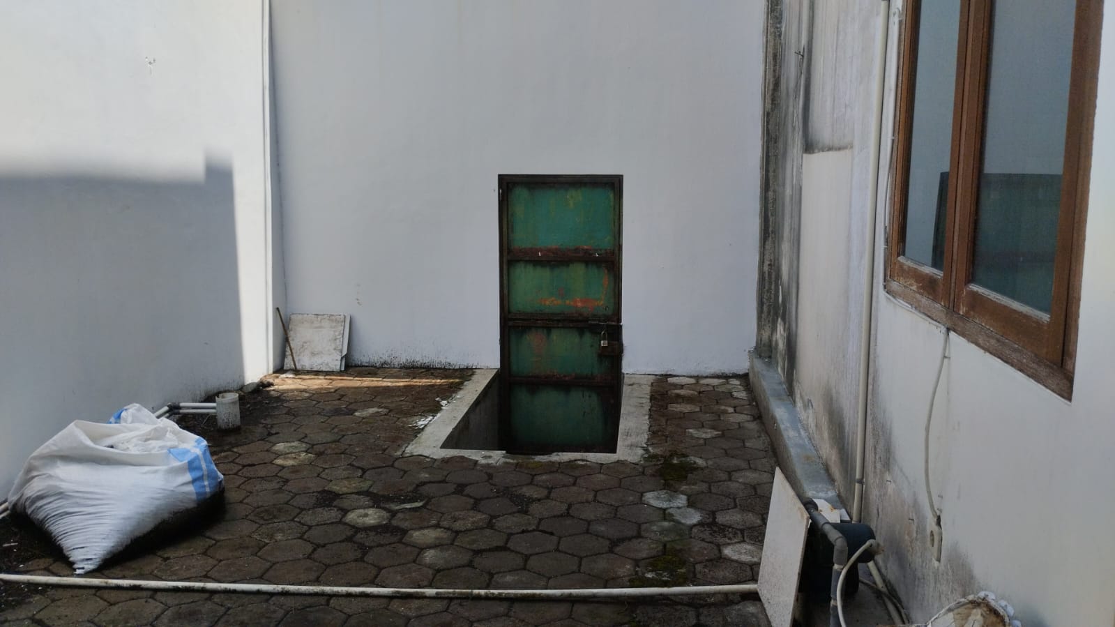  Disewakan Ruko 2 Lantai Dekat Pusat Perbelanjaan - Telkom view 5