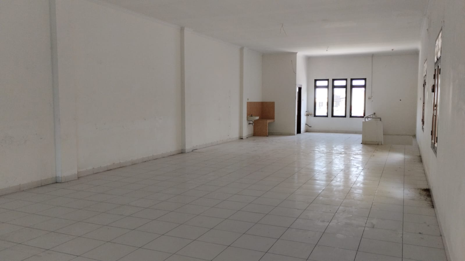  Disewakan Ruko 2 Lantai Dekat Pusat Perbelanjaan - Telkom view 8