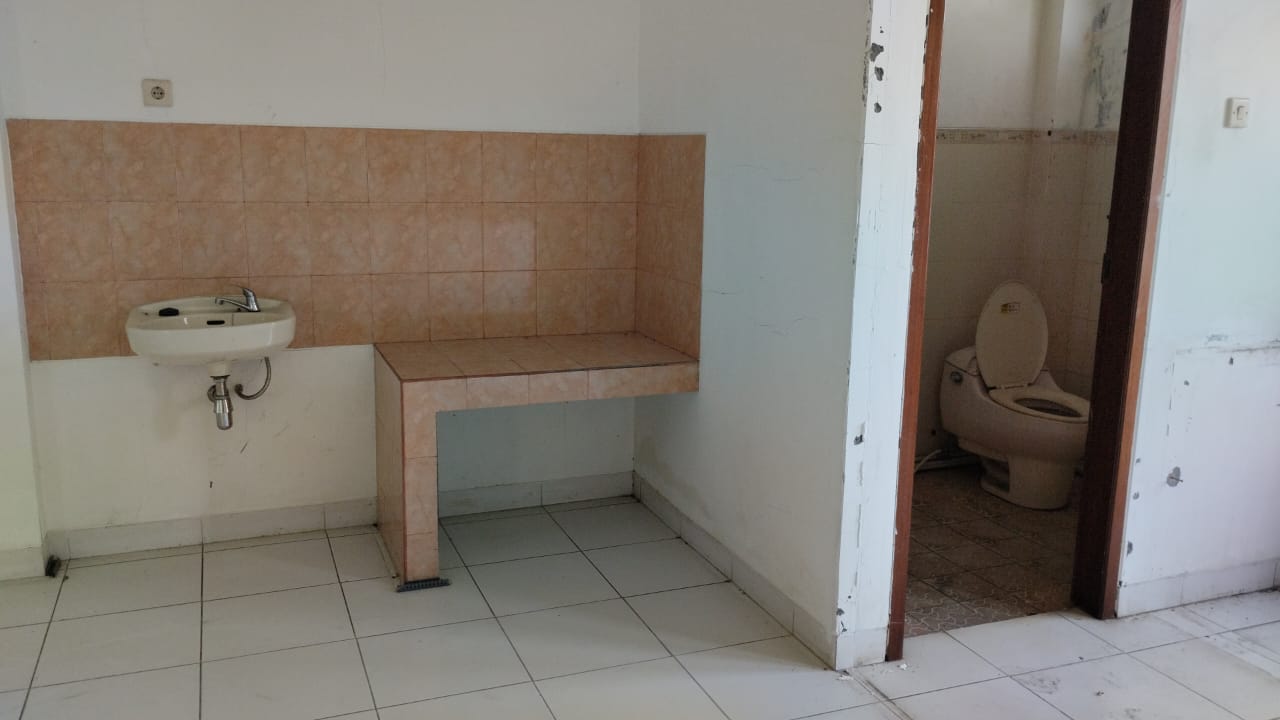  Disewakan Ruko 2 Lantai Dekat Pusat Perbelanjaan - Telkom view 9