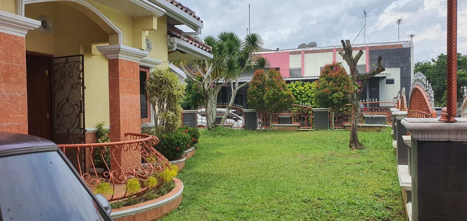 Disewakan Dijual Rumah Full Furnished Hook Luas - Taman Asri Cocok Untuk Keluarga - Puri view 11