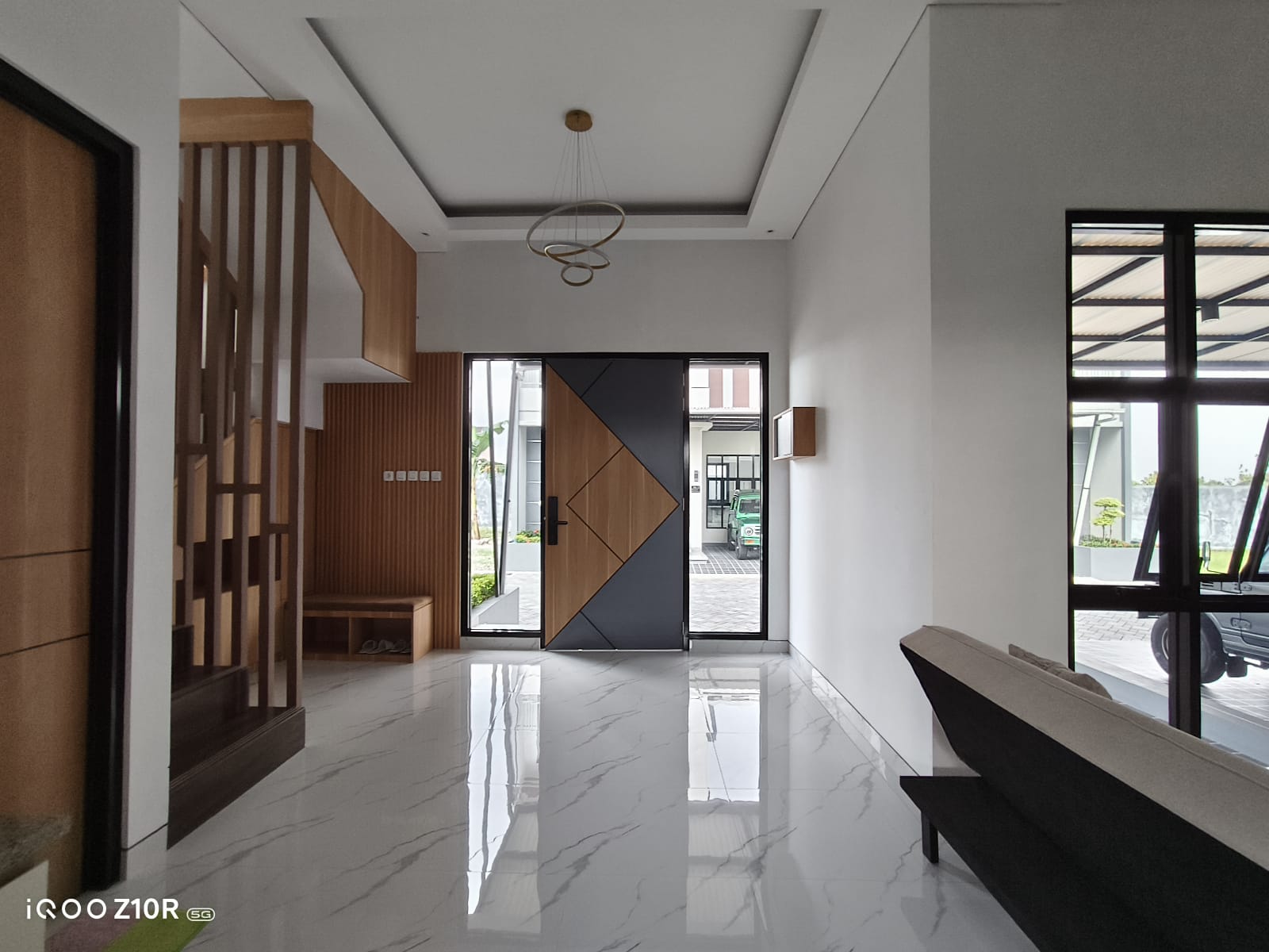 Rumah Minimalis Modern Baru 7 Menit Ke Stasiun - Rejasari view 7