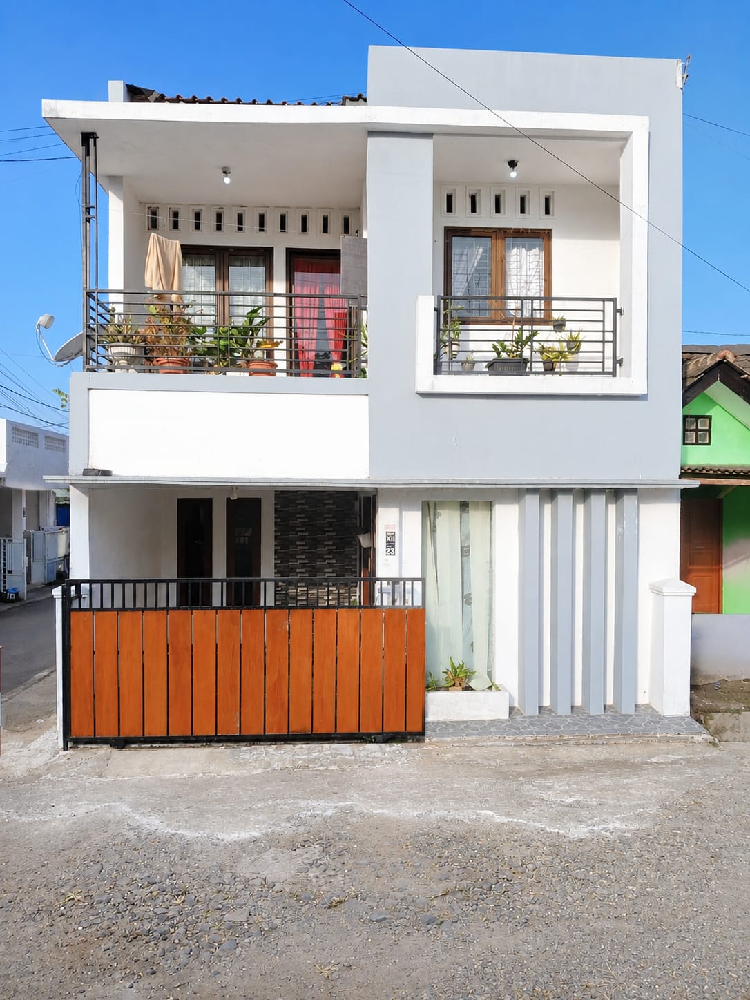  Rumah minimalis 2 lantai Purwokerto Barat 7Menit Stasiun, 10 menit alun- alun Purwokerto - GSMT view 1