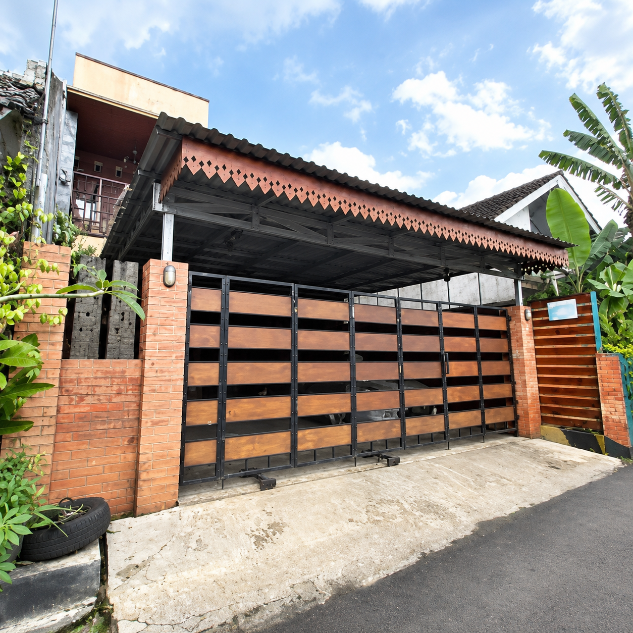 DIJUAL Rumah Bergaya Vintage Siap Huni Dekat Kampus UIN Purwokerto view 1