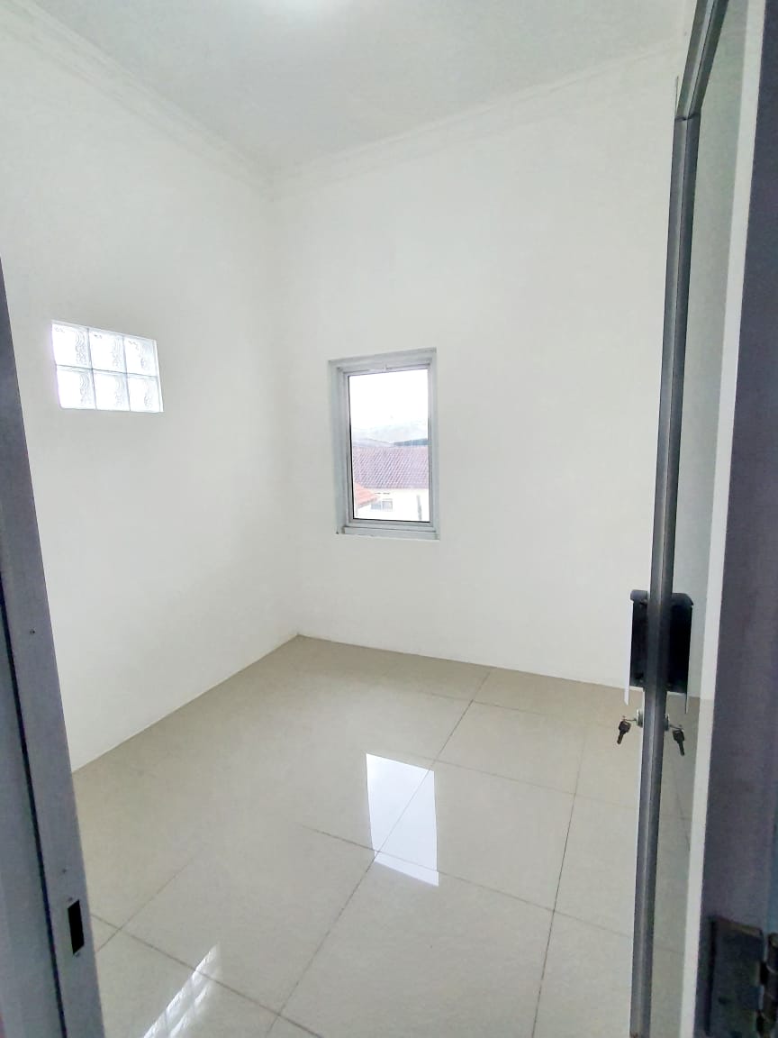 Dijual Rumah Cantik 2 Lantai 2 Menit ke RS Islam Purwokerto view 16