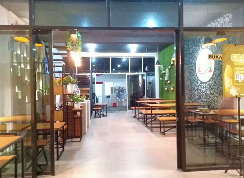 Dijual Ruko dan Perlengkapan Usaha, SEJENGKAL ASTON HOTEL PURWOKERTO view 2