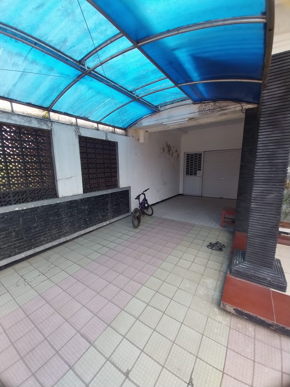 Disewakan Rumah Mewah pinggir jalan utama Purwokerto Timur 2menit ke Gor satria - Mangun view 2