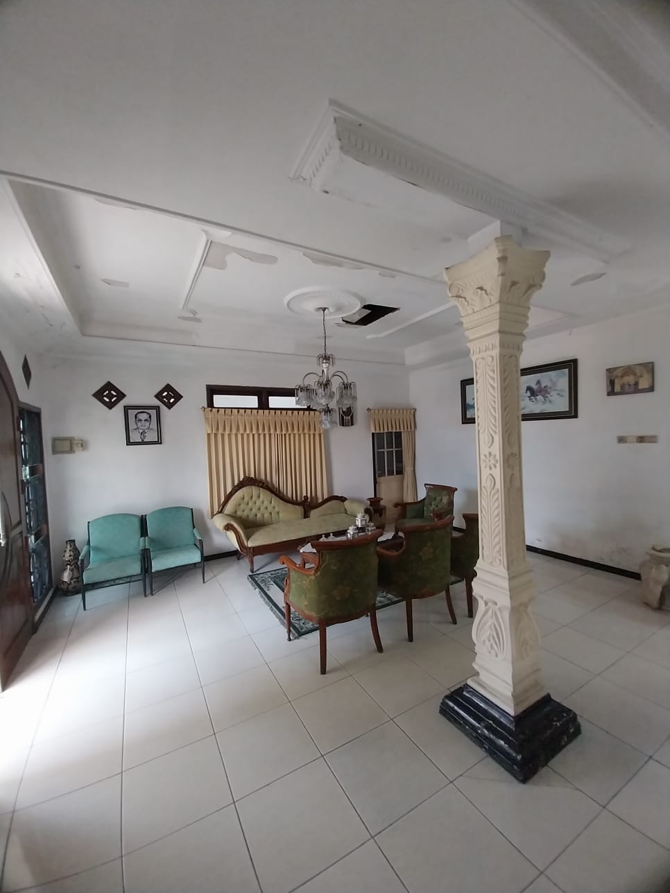 Disewakan Rumah Mewah pinggir jalan utama Purwokerto Timur 2menit ke Gor satria - Mangun view 4